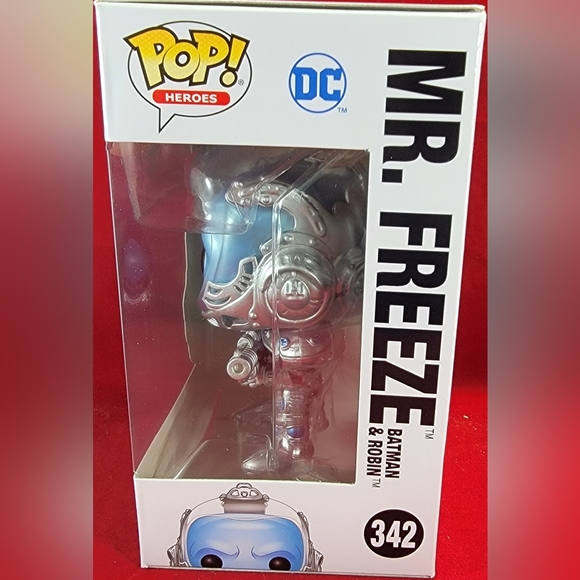 Mr. Freeze batman & robin funko # 342 (nib) Brand new mr. Freeze funko - Picture 5 of 7